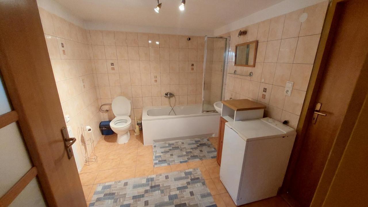 Privat 498 Hotell Lúčky Eksteriør bilde