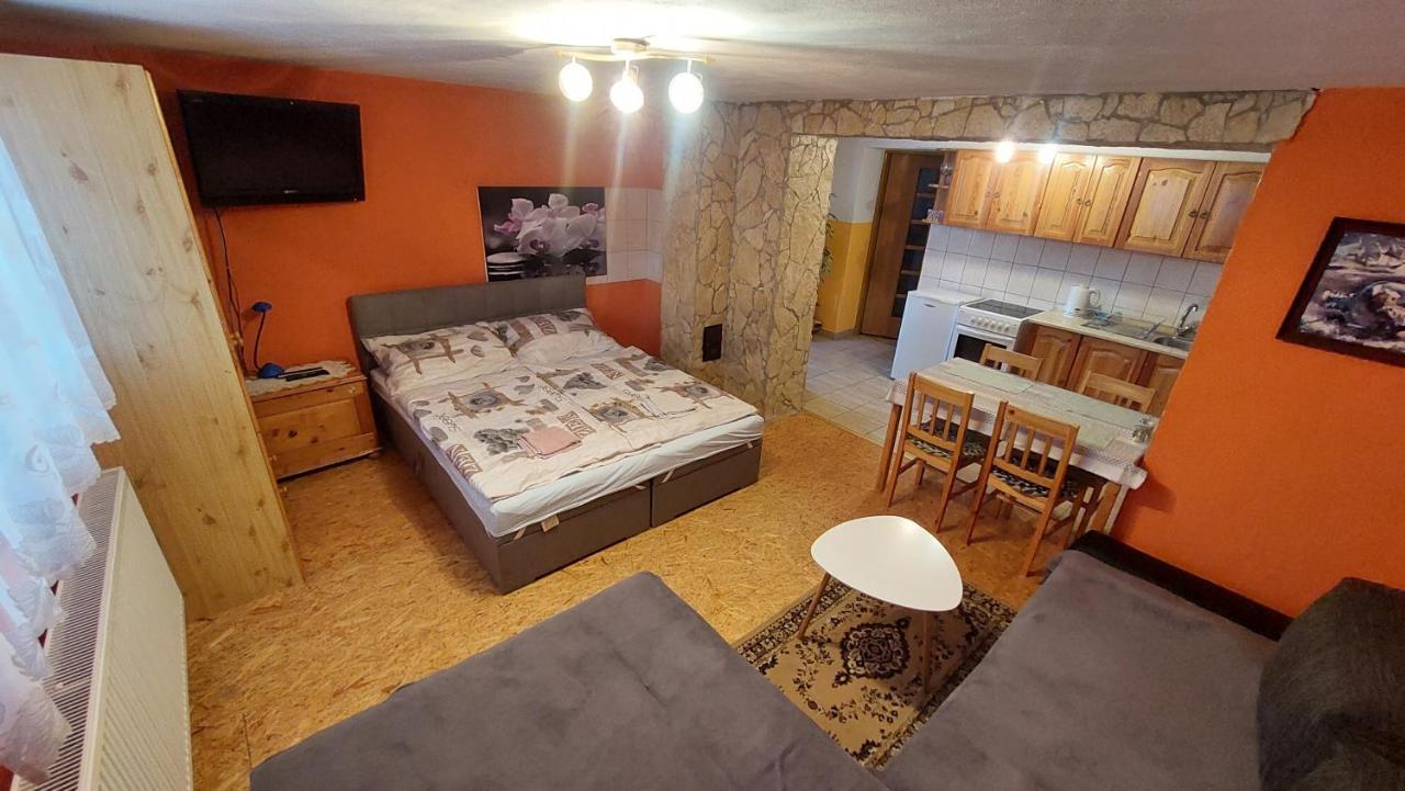 Privat 498 Hotell Lúčky Eksteriør bilde