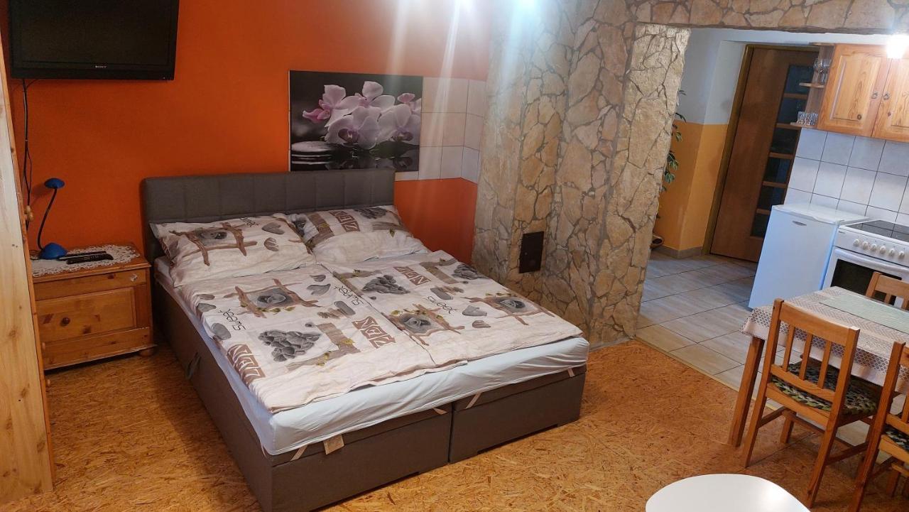 Privat 498 Hotell Lúčky Eksteriør bilde